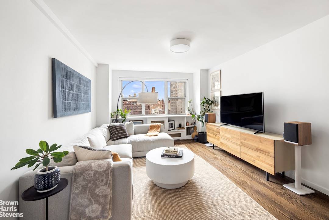 High floor one bedroom in a full service luxury co op, offering an ideal blend of light, style, and value with low maintenance.