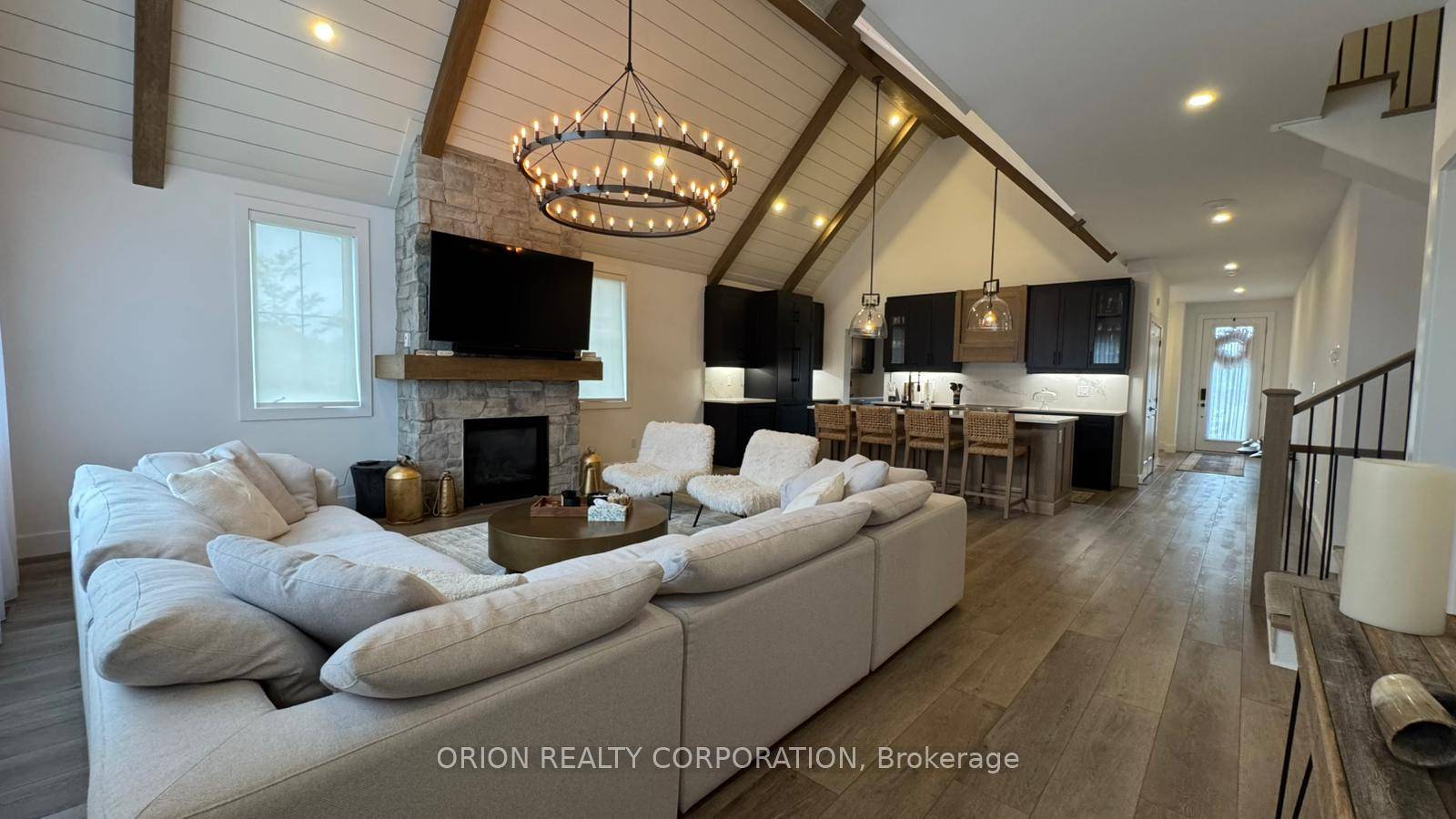 FURNISHED SEASONAL LEASE This spectacular 6 bedroom Beckwith model is nestled in the highly sought after Windfall community, walking distance from Blue Mountain Village and Downtown Collingwood.