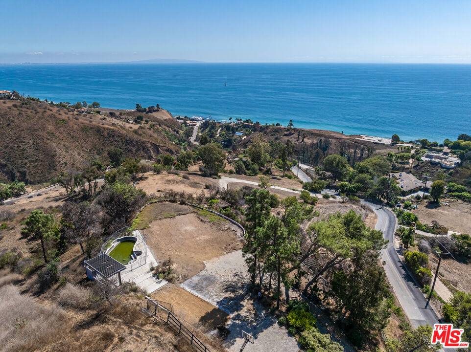 22105   Carbon Mesa Rd Malibu La