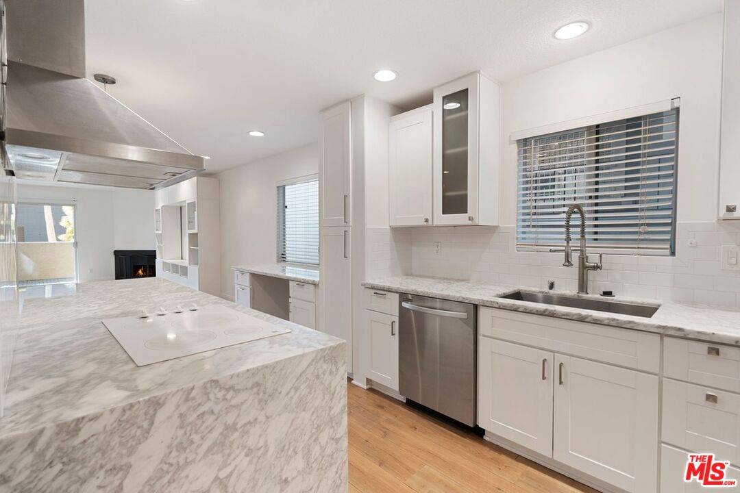 1010 Hammond St 2BR Sunset Strip La