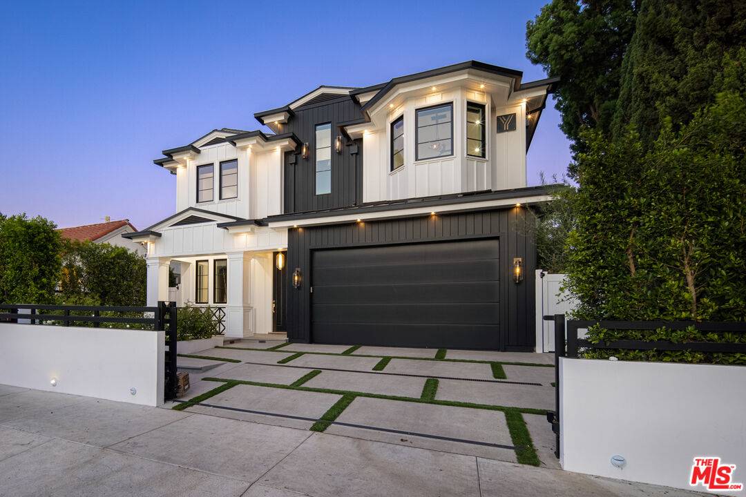 806  N Gardener St 5BR Hollywood Hills East La