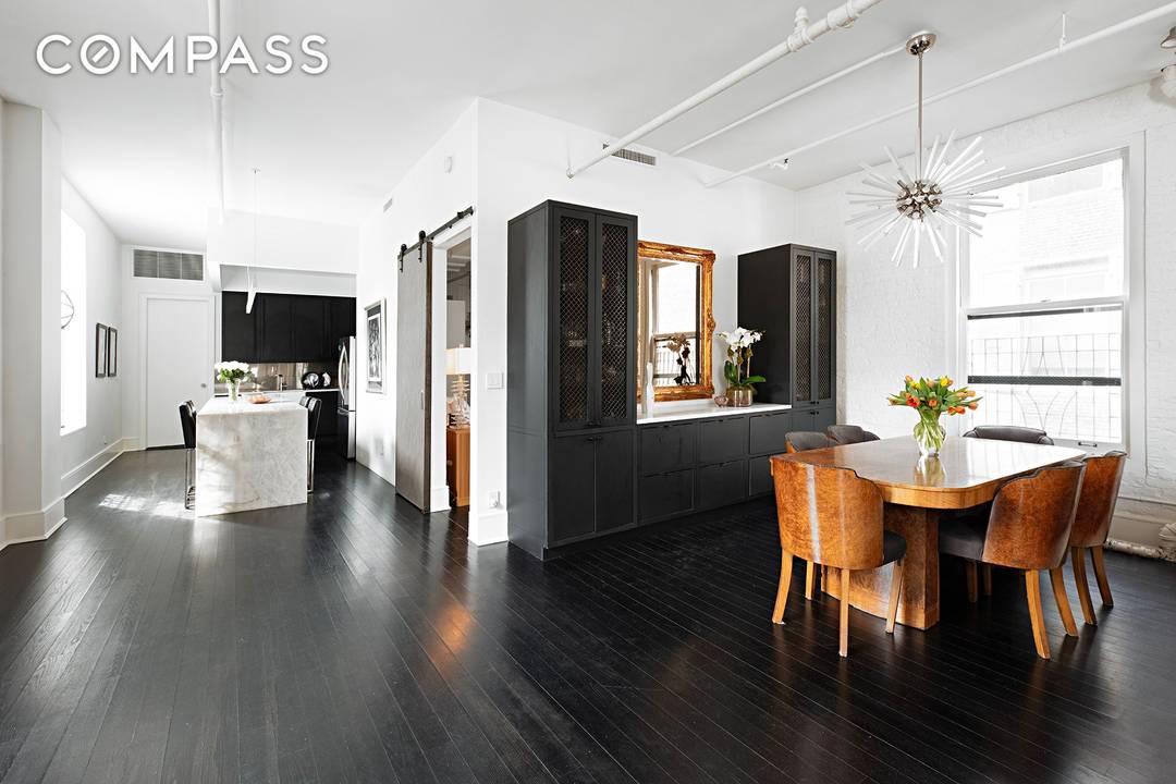 Renovated Condo Loft Two Bedroom Two Bath Library Guest room A keyed elevator opens directly into this beautifully renovated approximately 2, 043 square foot loft featuring soaring 11 foot ceilings, ...