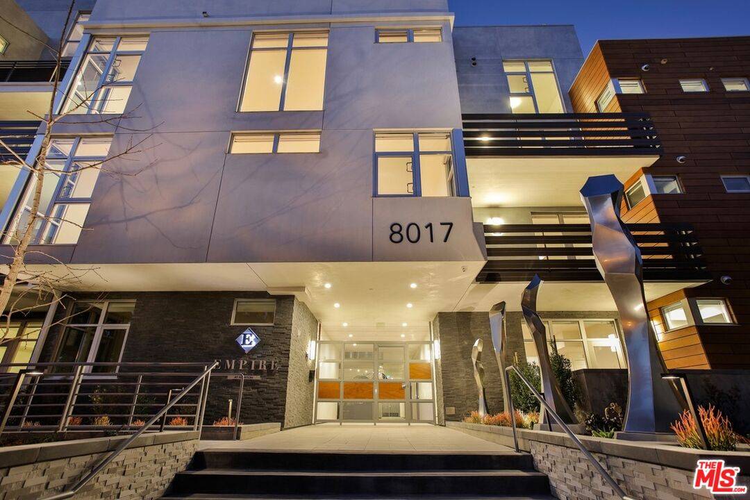 8017 W NORTON AVE 2BR Hollywood Hills East La