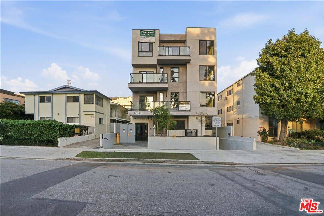 1820   Prosser Ave 2BR Beverlywood La