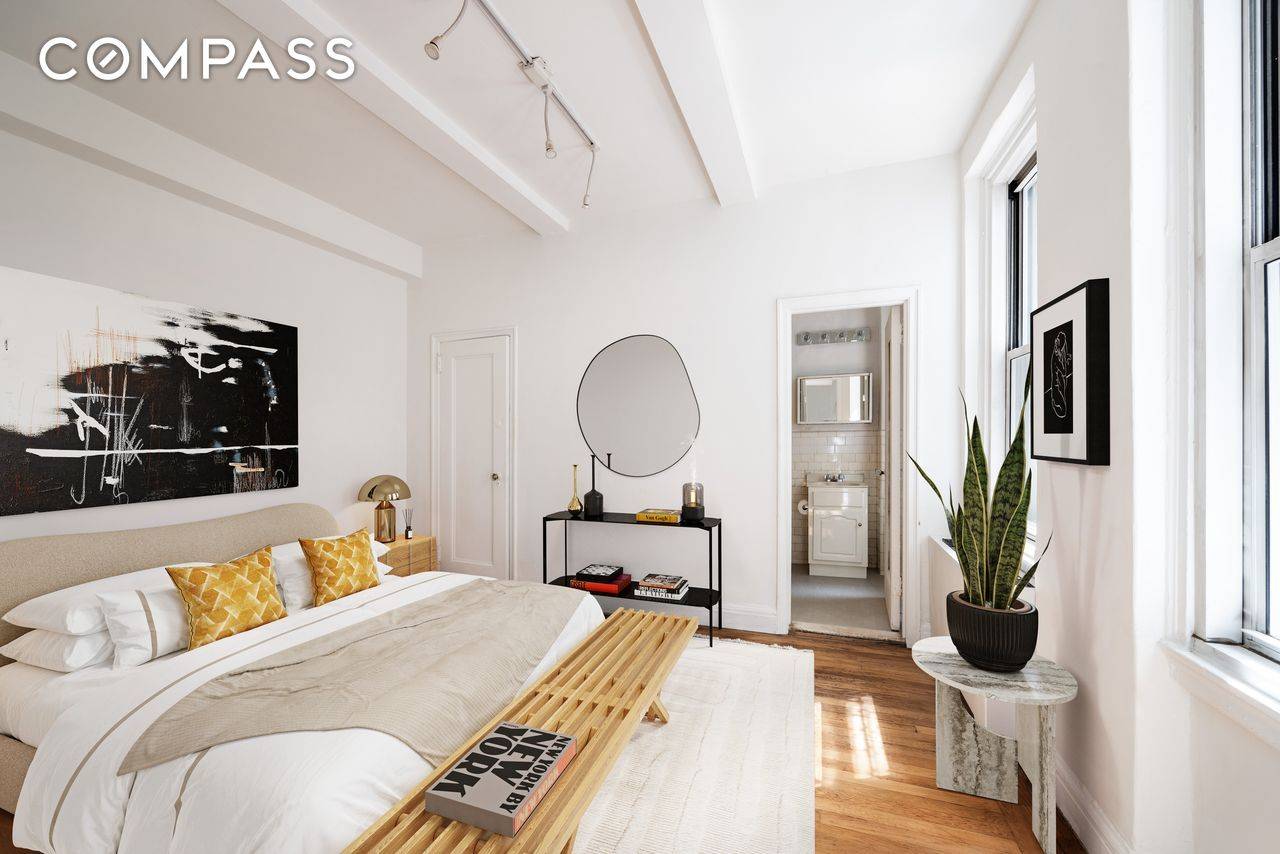 EXTRAORDINARY 1BR OPPORTUNITY ESTATE SALE This serene, one bedroom sanctuary comes to market for the first time in 40 years and is located in the historic and mystique infused Whitby ...