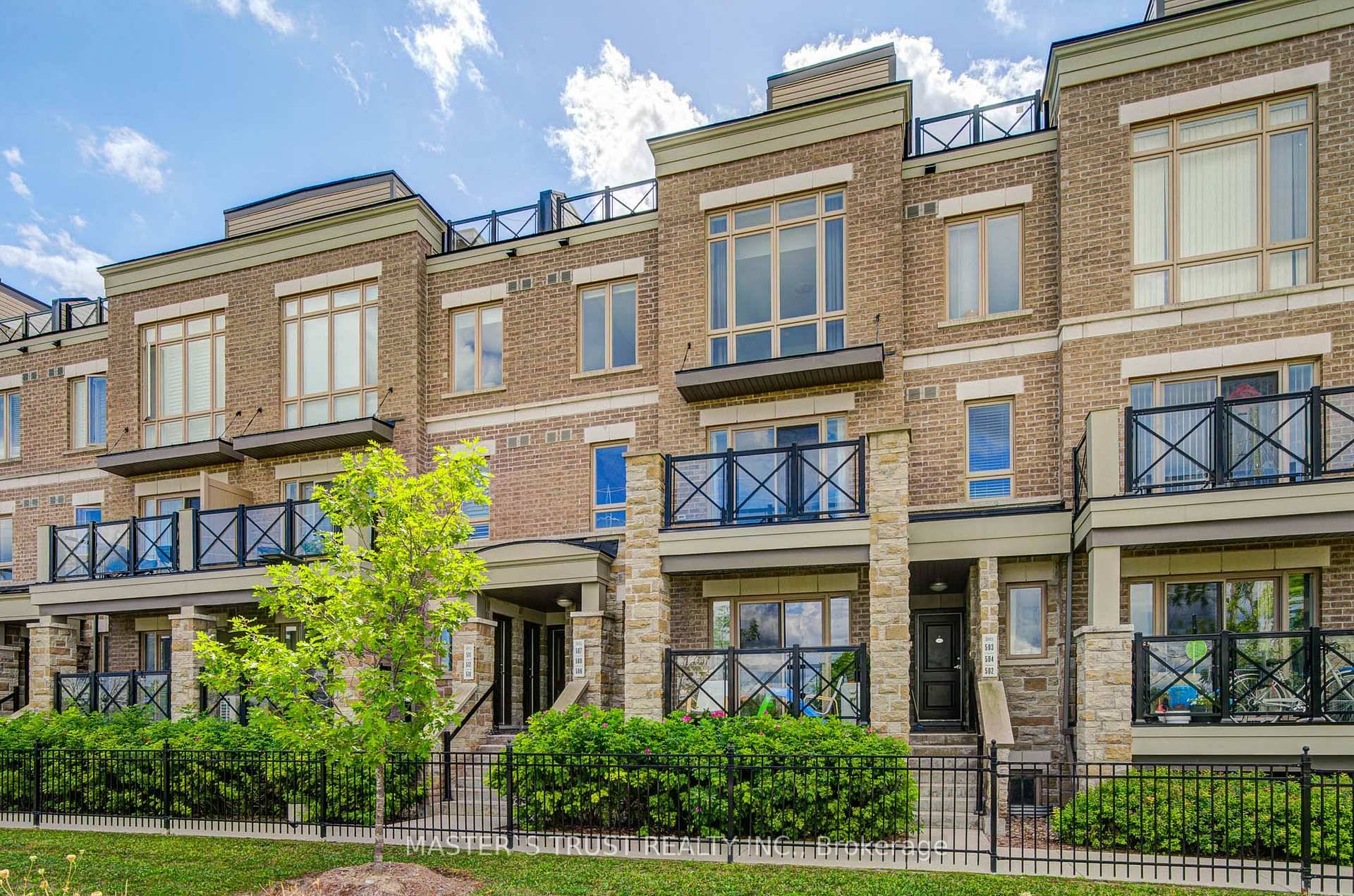 Welcome to 507 30 Dunsheath Way in Markham.