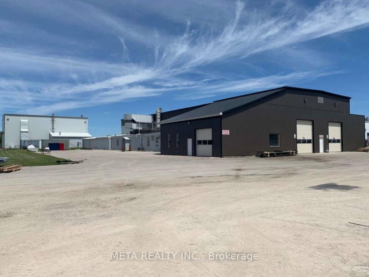 Prime Opportunity at Goderich Airport !