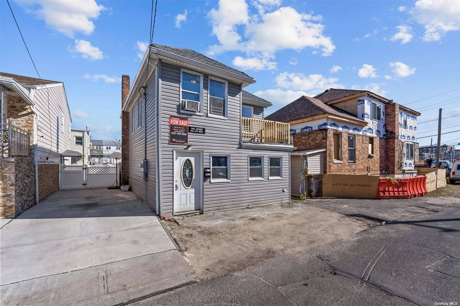 HELLO FAR ROCKAWAY ! Welcome to this incredible single family that has been recently renovated to perfection.