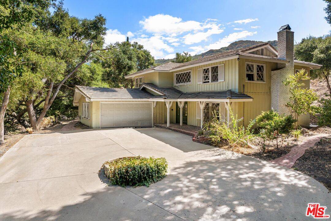 730 Crater Camp Dr 5BR La