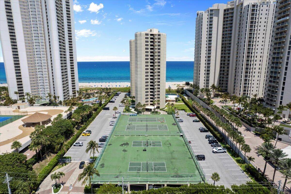 Everyday feels like a vacation on Singer Island !