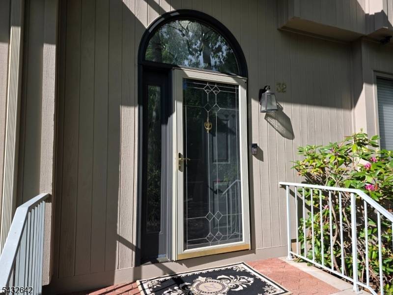 Must see, move in condition.