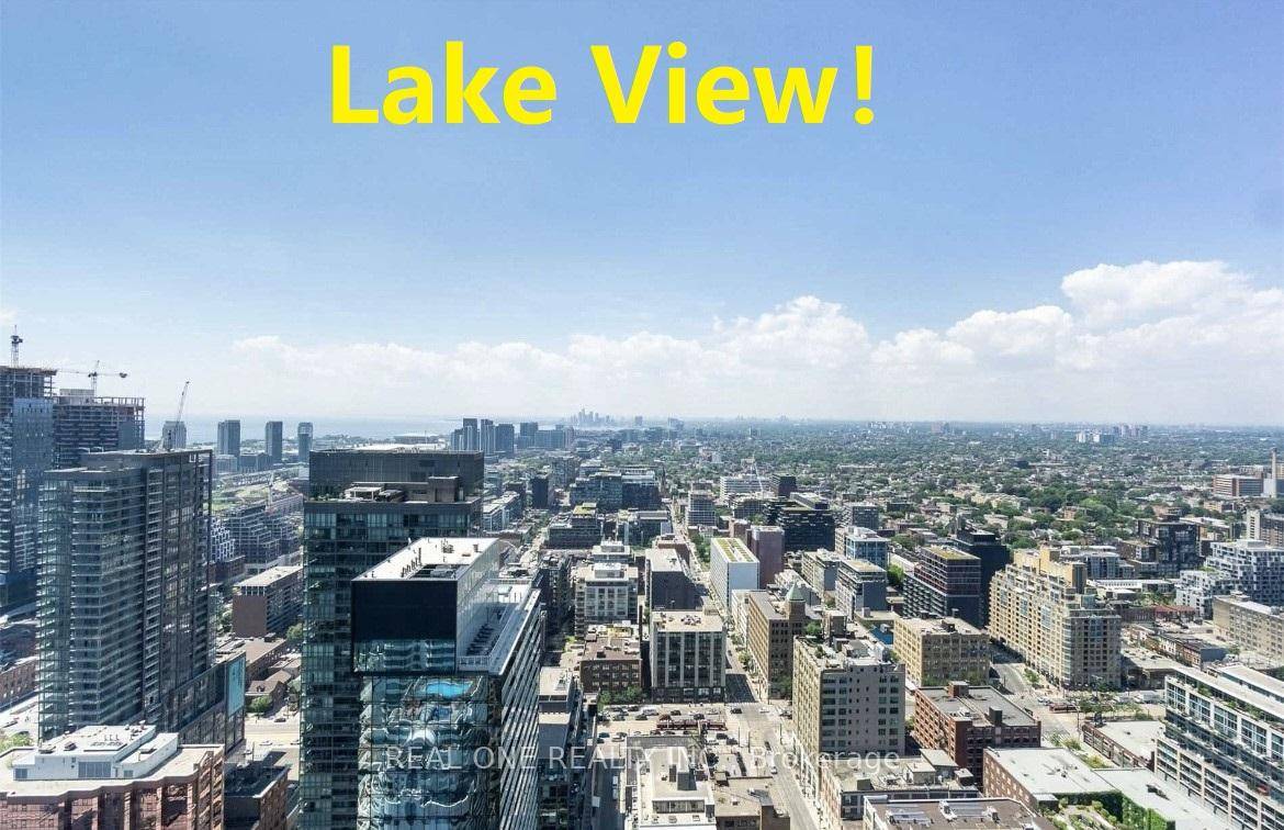 500sqft 1 bedroom unit with Breathtaking Lake Views from the 44th Floor !