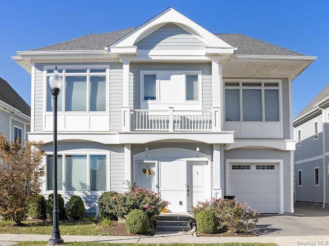 Location, Location, Location Lovely 3BRS Young Condo with 3.