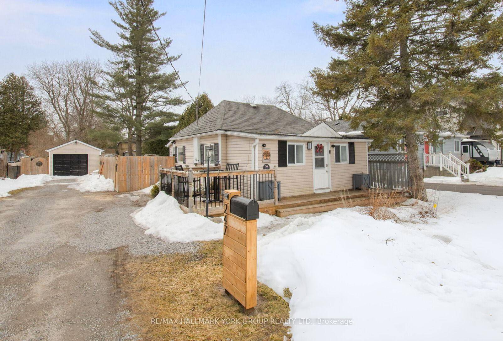 Charming Lakeside Bungalow in Keswick !