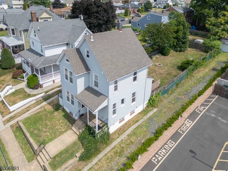 Commuter's Delight in South Amboy !