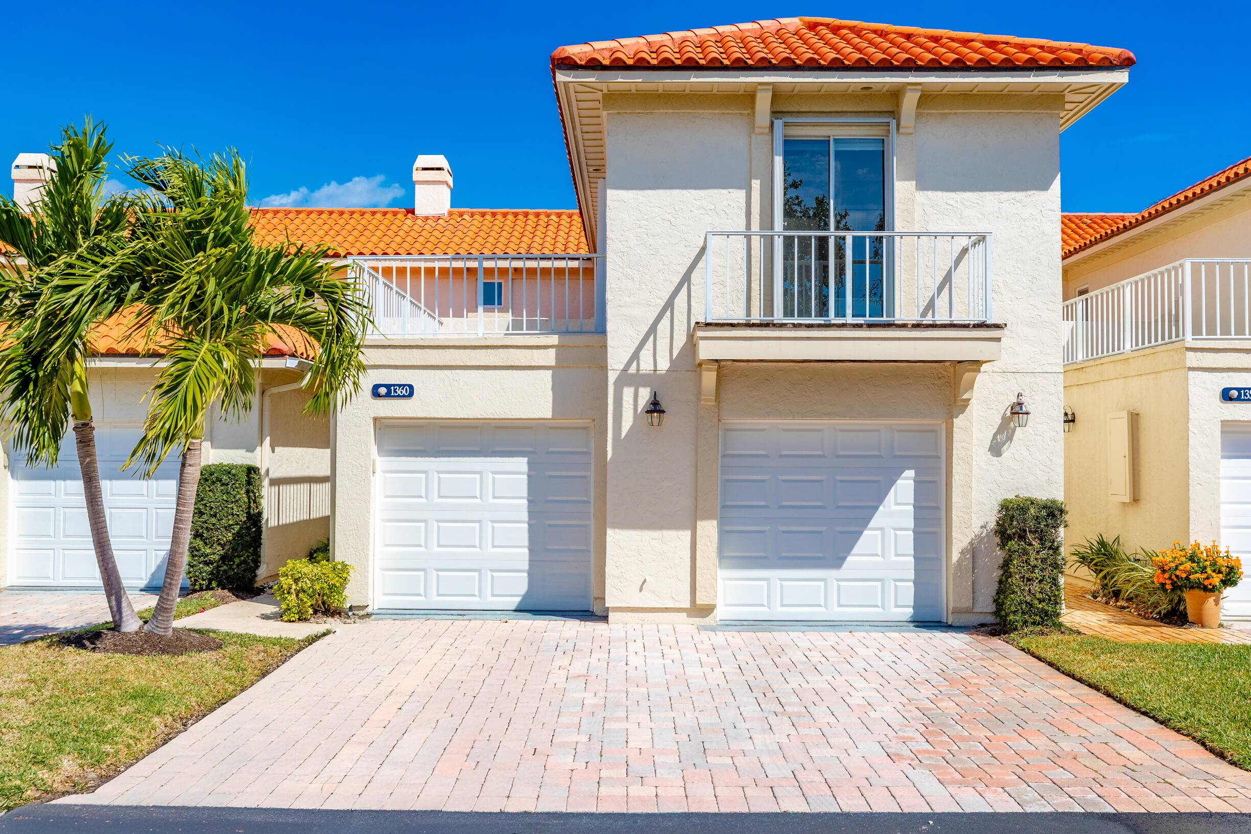 Welcome to this stunning 3 bedroom, 2.