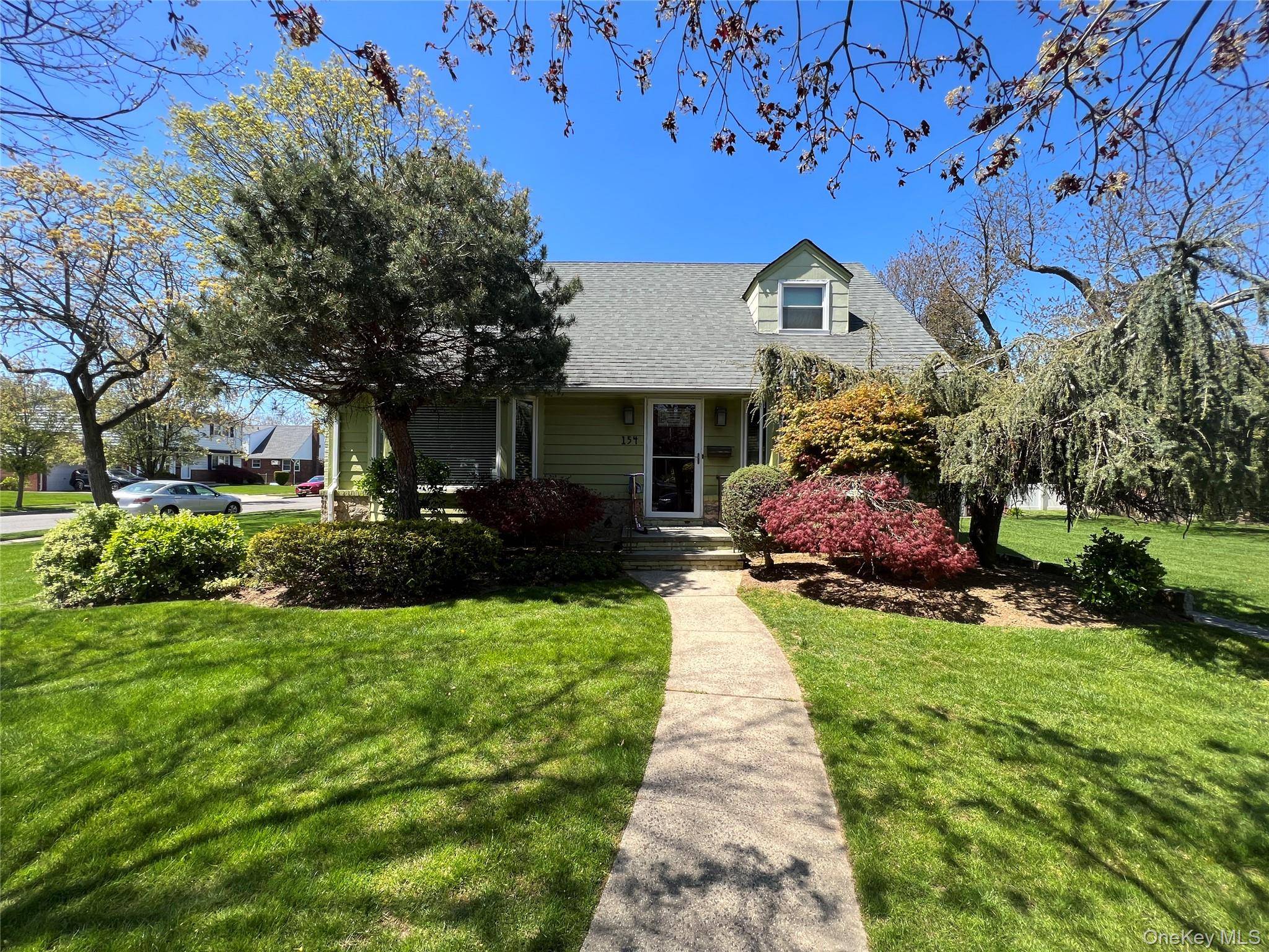 Herricks School District Cozy Cape Whole House.