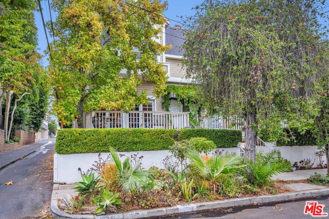 824 Amherst Ave 2BR Brentwood La