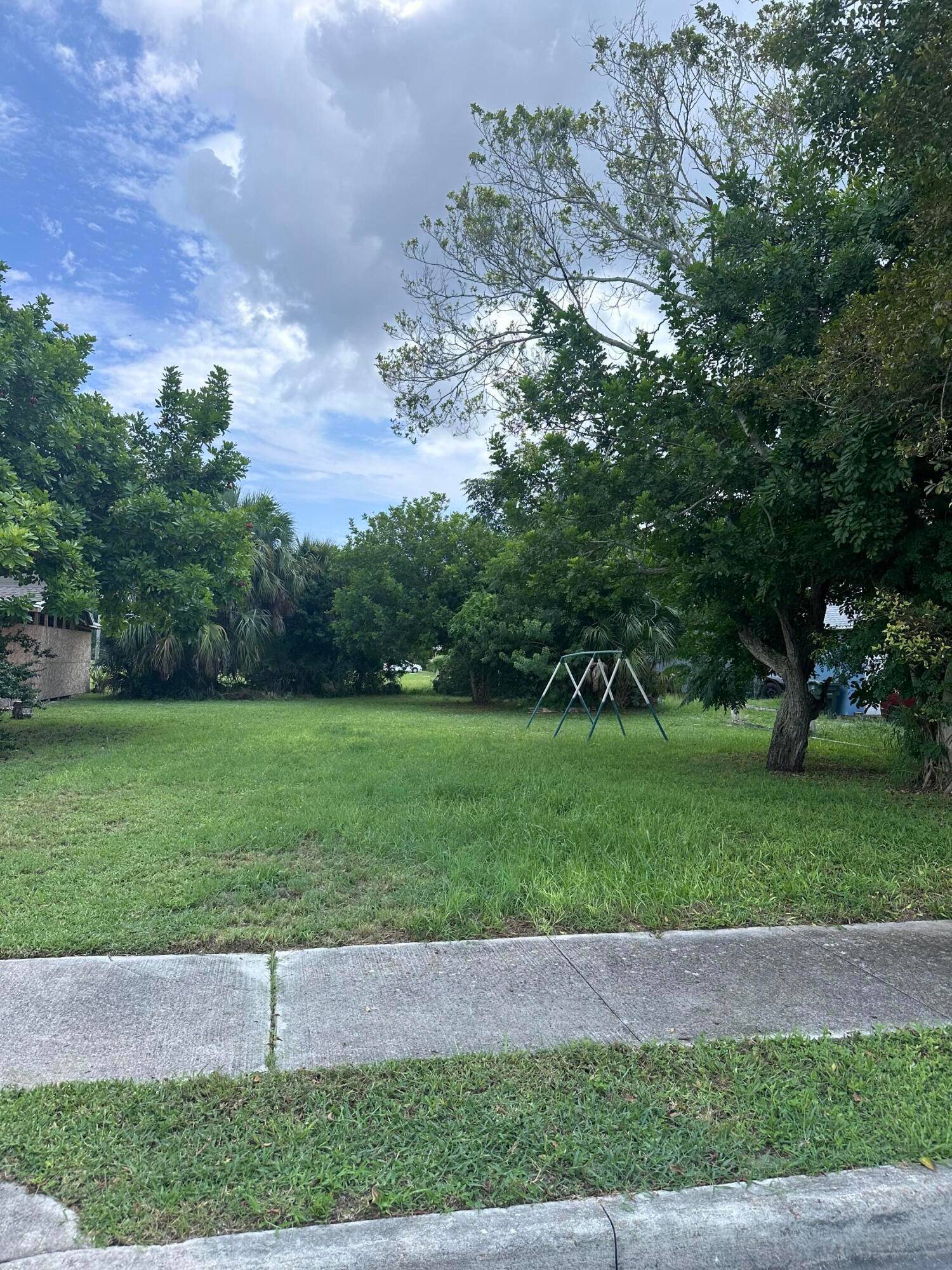This clear and buildable lot presents an excellent development opportunity.