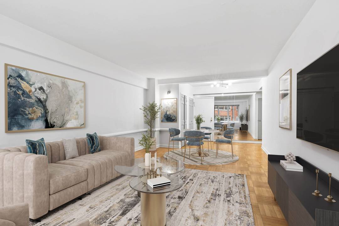 Welcome to Residence 4G at One Gracie Terrace, a spacious and well proportioned one bedroom home set along a quiet, tree lined cul de sac just off East End Avenue.