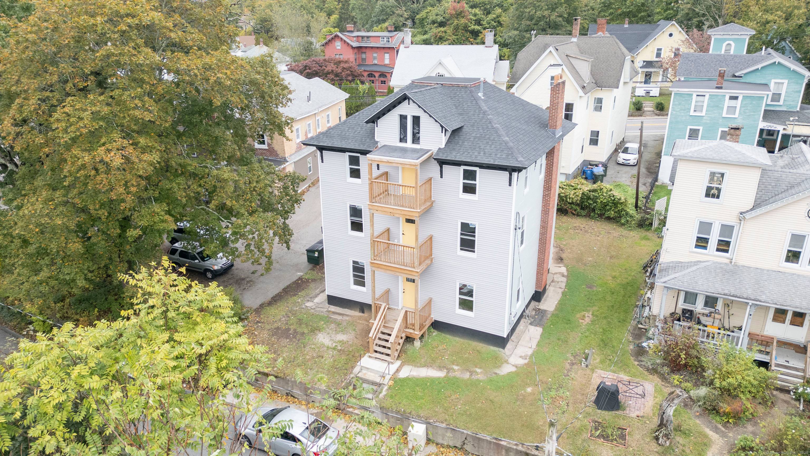 Beautiful, spacious 3 family in the heart of Norwich.