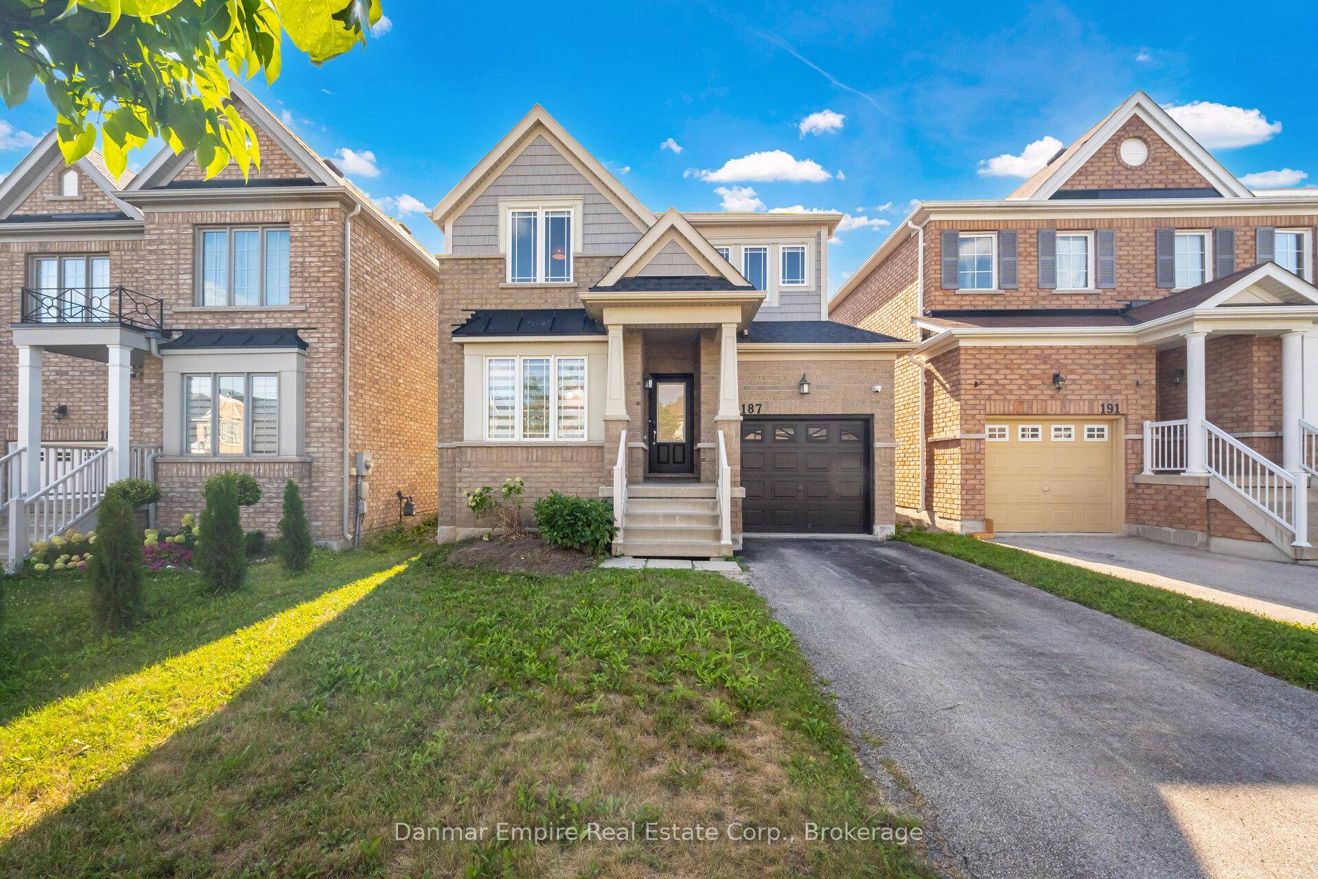 Picturesque 3 Bedroom Detached in Bradford !