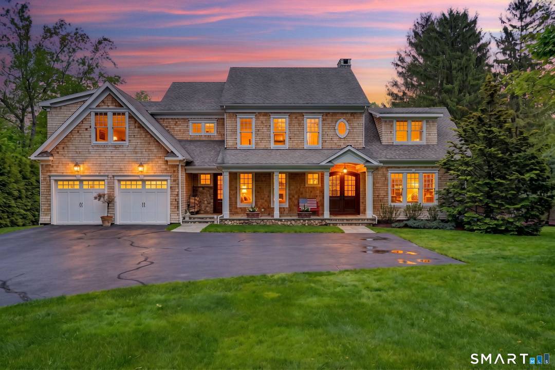 Set in the heart of charming Redding, Connecticut, this meticulously maintained home offers the perfect blend of New England character, modern efficiency, and everyday convenience.