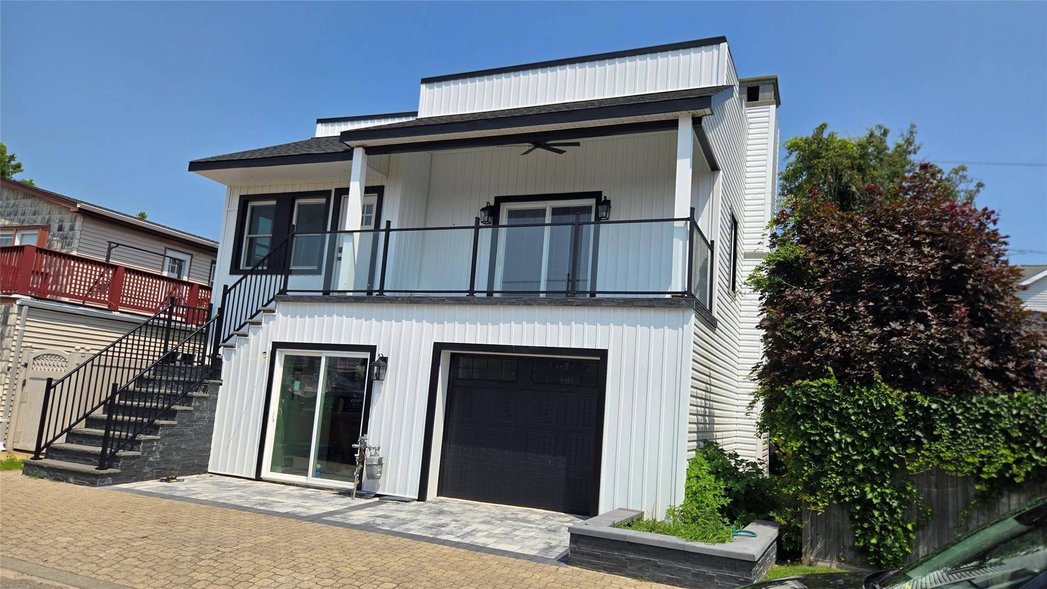 Waterfront Gem in the Long Beach Canals !