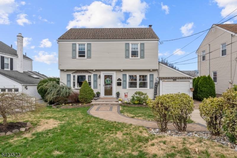 Welcome to 17 Burlington Rd, Clifton !