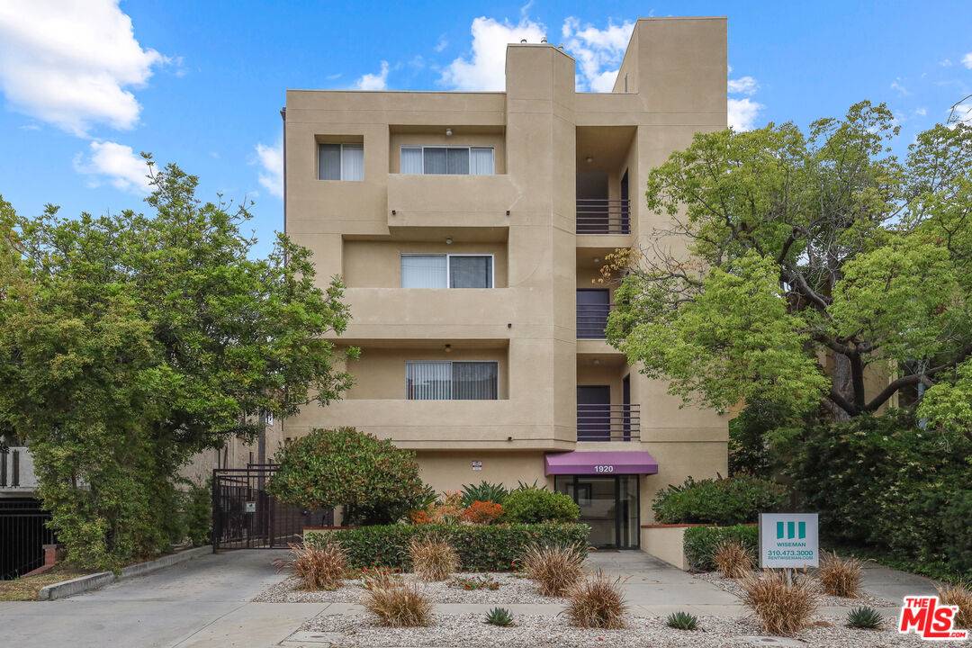 1920 Overland Ave 2BR La