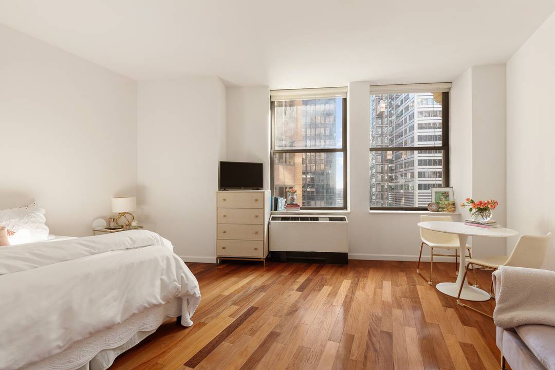 Penthouse 4 at the Cocoa Exchange has just hit the market.