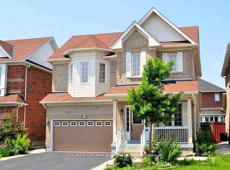Bright amp ; Beautiful 4 2 Br, Detached Home In Sought After Neighborhood.