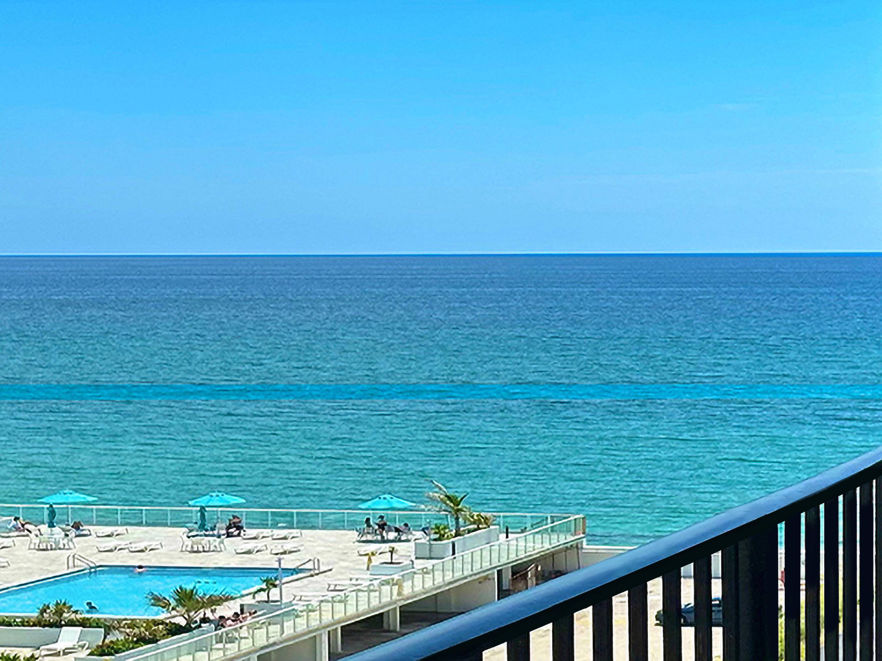 Exclusive Palm Beach penthouse with ocean and lake views.