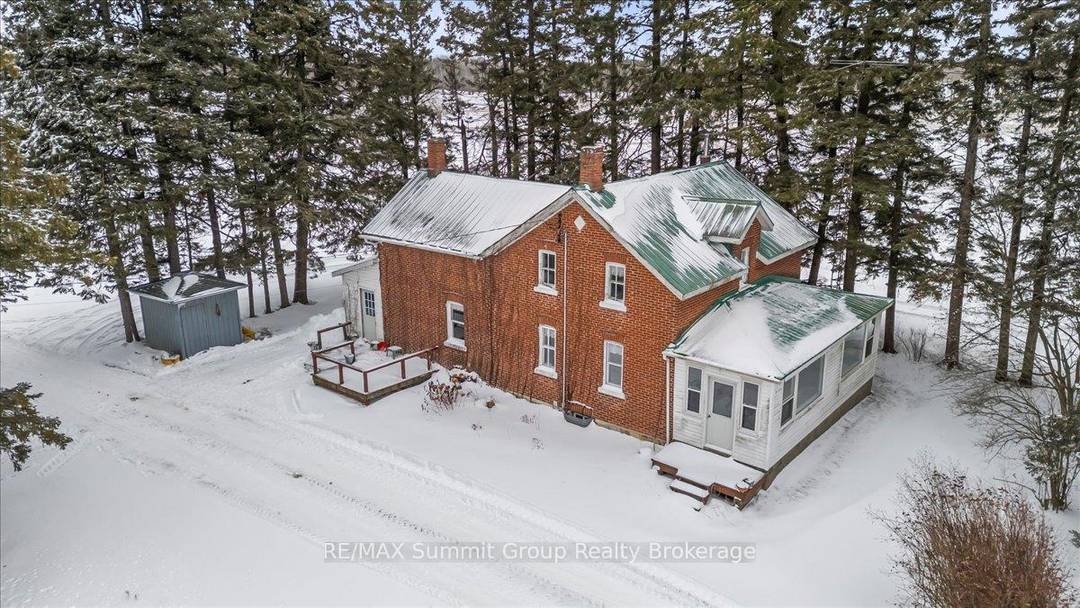 Just over 100 acres only 15 minutes from Collingwood, offering a quiet rural setting with plenty of space to spread out.