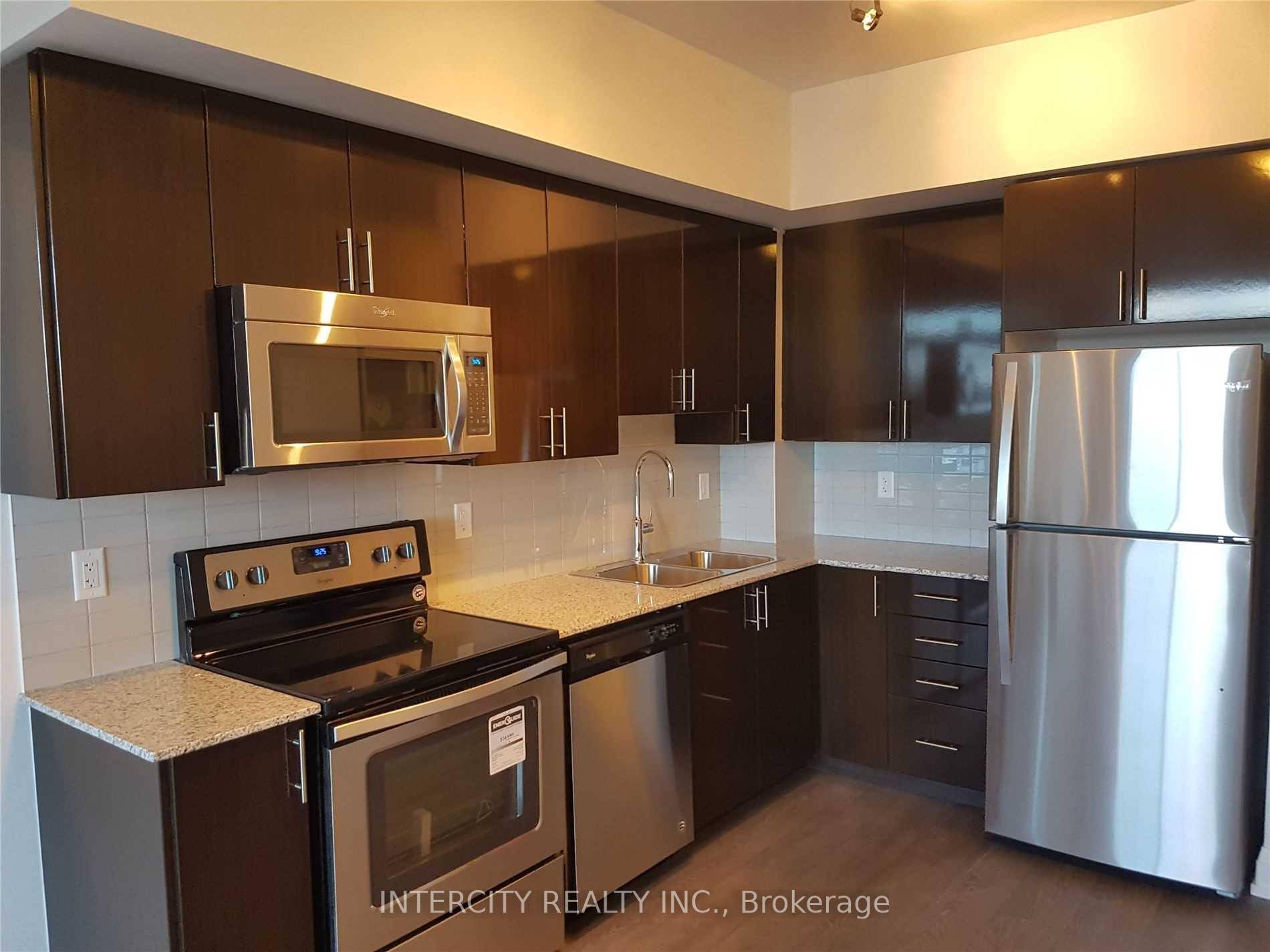 9 ft Ceiling, Modern Kitchen with Granite Countertop.