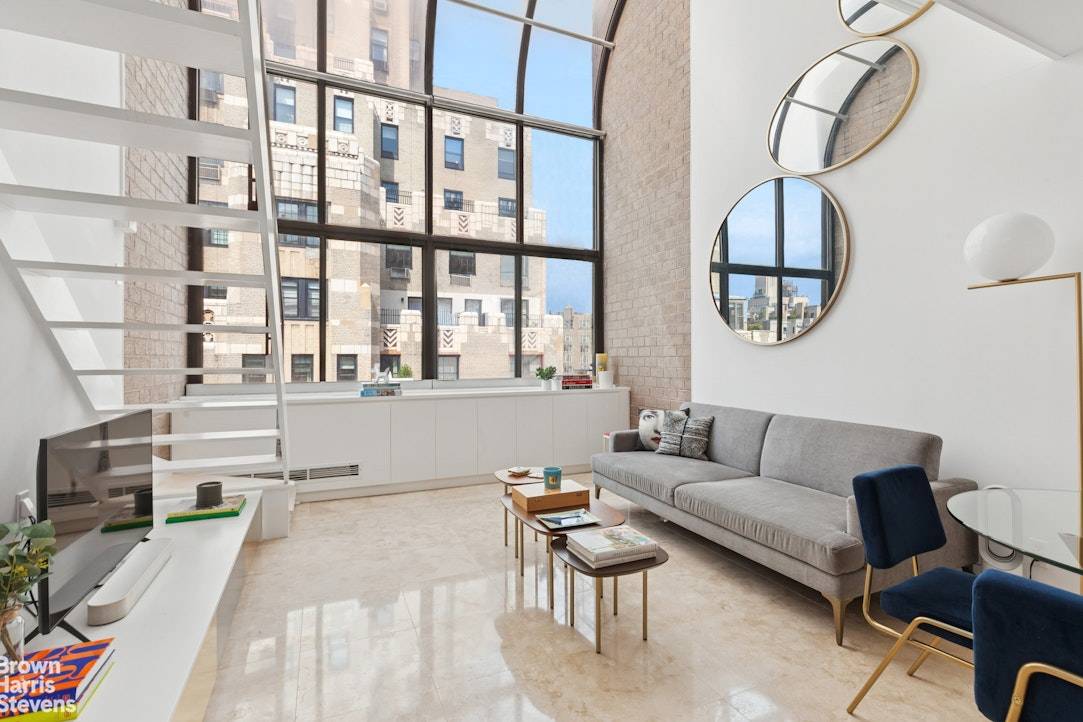Welcome to 32 East 76th Street Residence 1403, the most special one bedroom in the building.