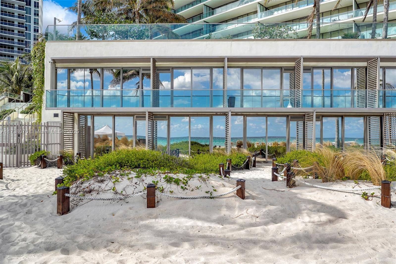 Situated just a few feet from direct beach access, Cabana 17 offers an exclusive retreat for Residences by Armani Casa owners.