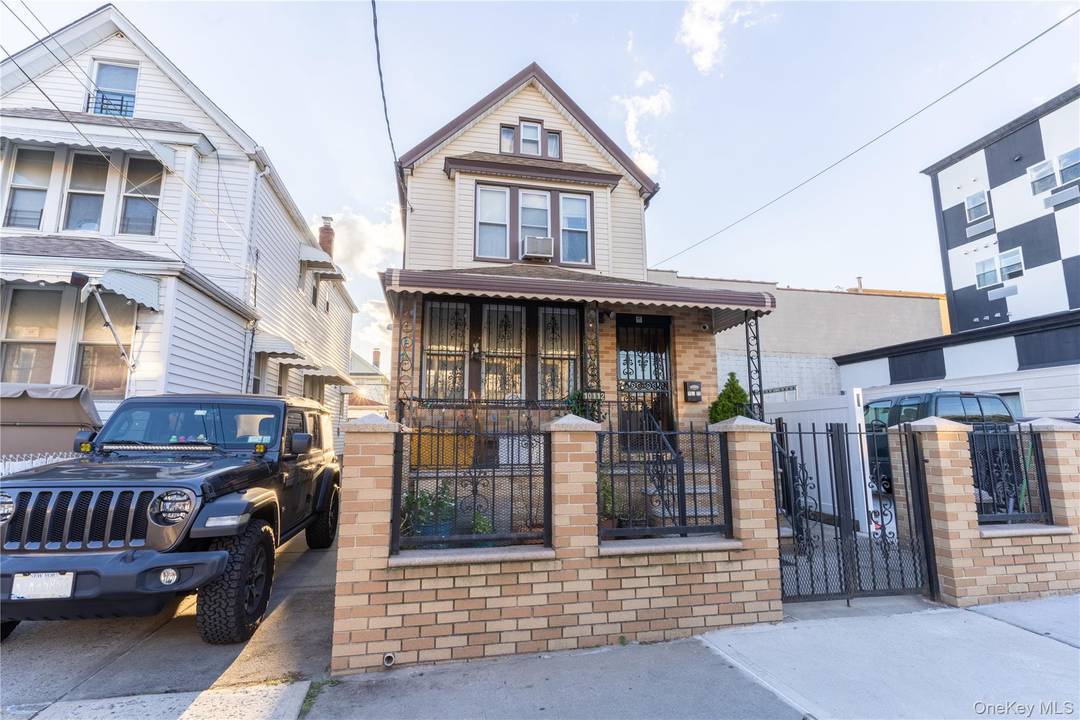 This well maintained single family home features 4 spacious bedrooms, 2 full bathrooms, and 1 half bath.