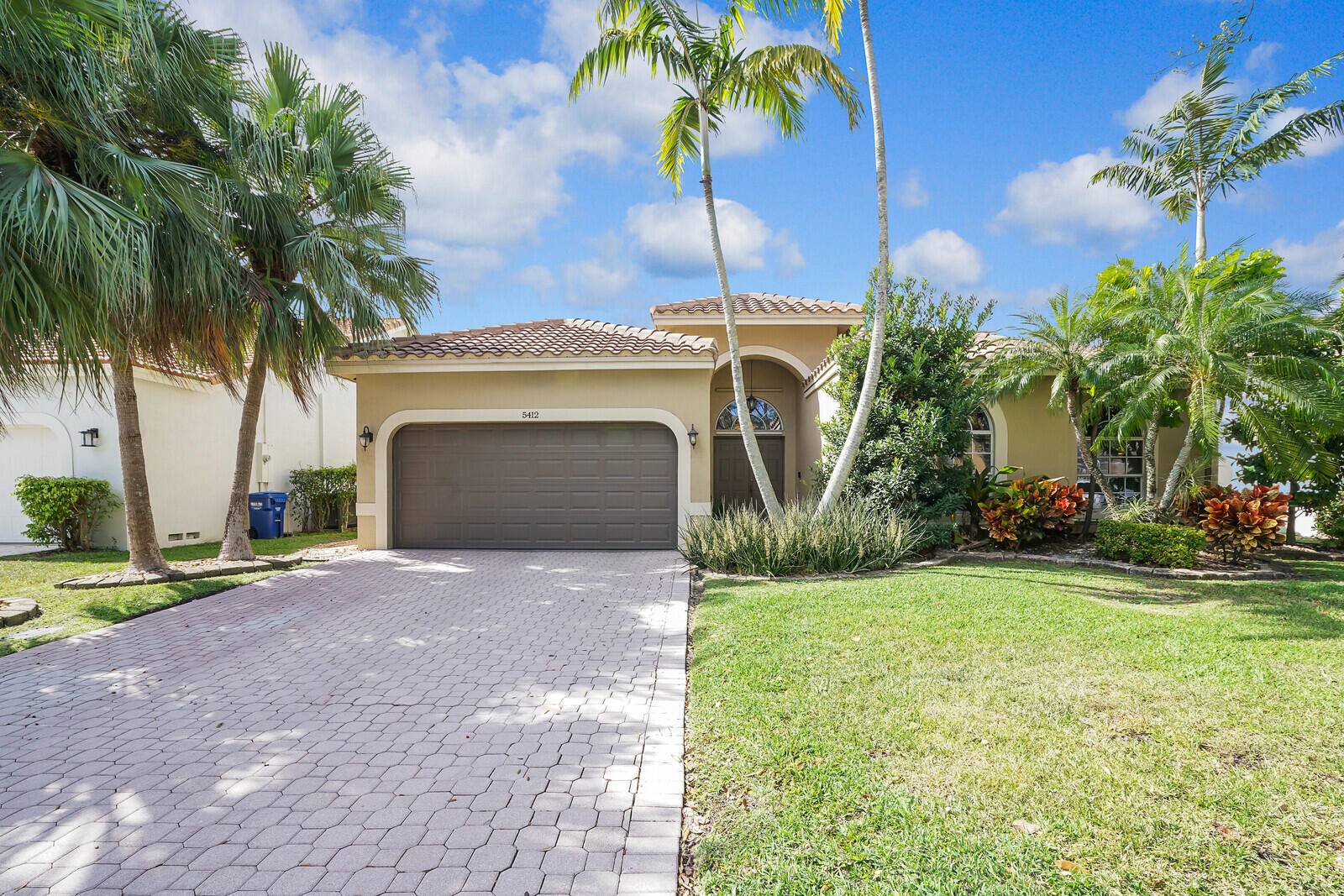 Welcome to this stunning 4 bedroom, 2.