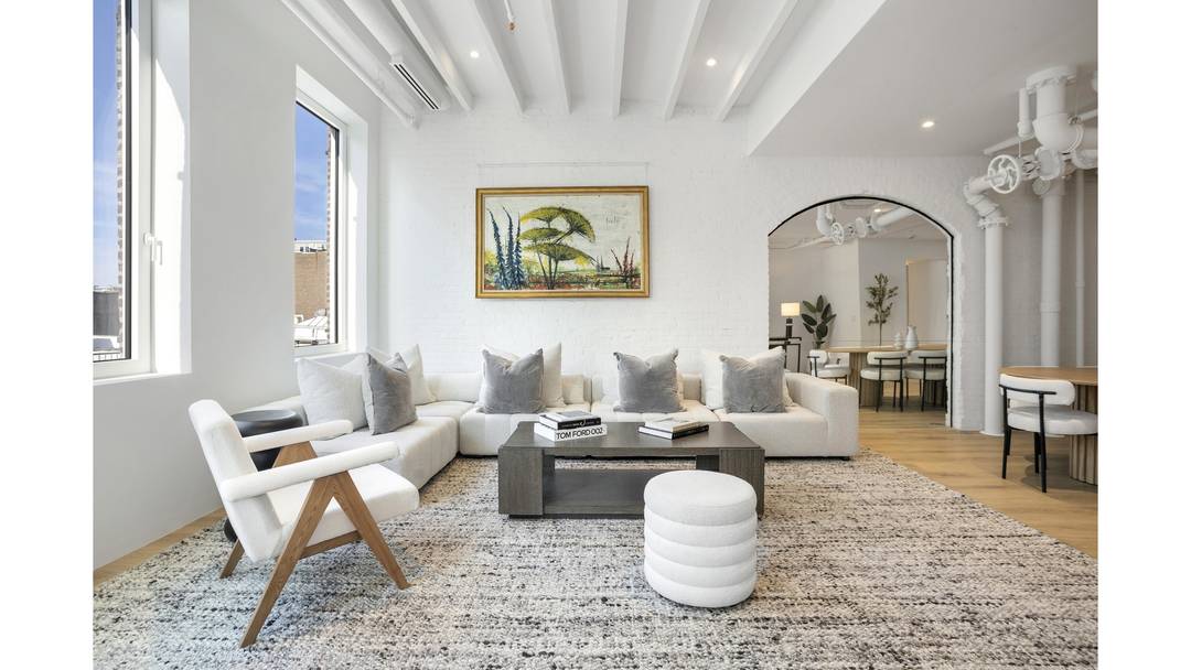 SoHo Penthouse Duplex with Private Terrace amp ; Rooftop Discover an extraordinary fusion of style, sophistication, and luxury in this brand new renovation at 111 Wooster Street, Penthouse C a ...
