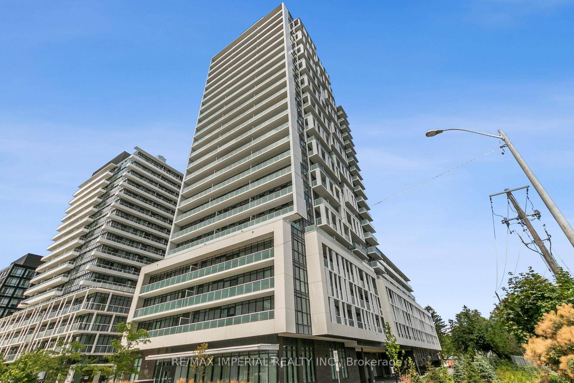 24 hr Concierge Brand new Condo, Steps to Fairview Mall and Don Mills Station.