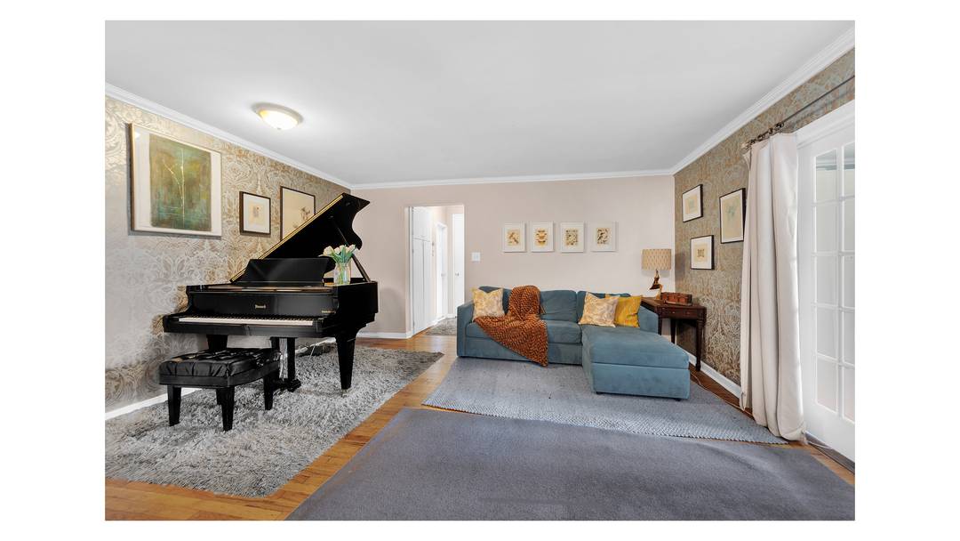 Welcome to Apartment 2K at 599 East 7th Street a spacious and flexible converted two bedroom, one bath home in a beautifully maintained cooperative in the heart of Kensington.