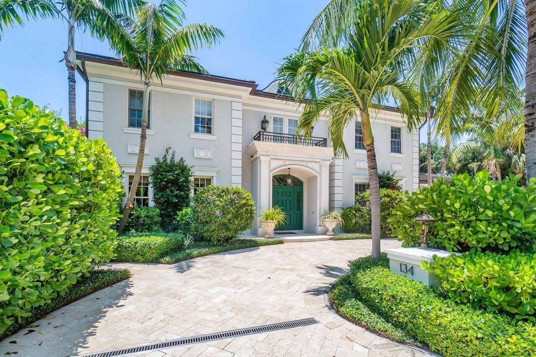 This 3 bedroom, 3. 1 bathroom home on the quiet North End is the ideal luxury rental to enjoy Palm Beach in season.