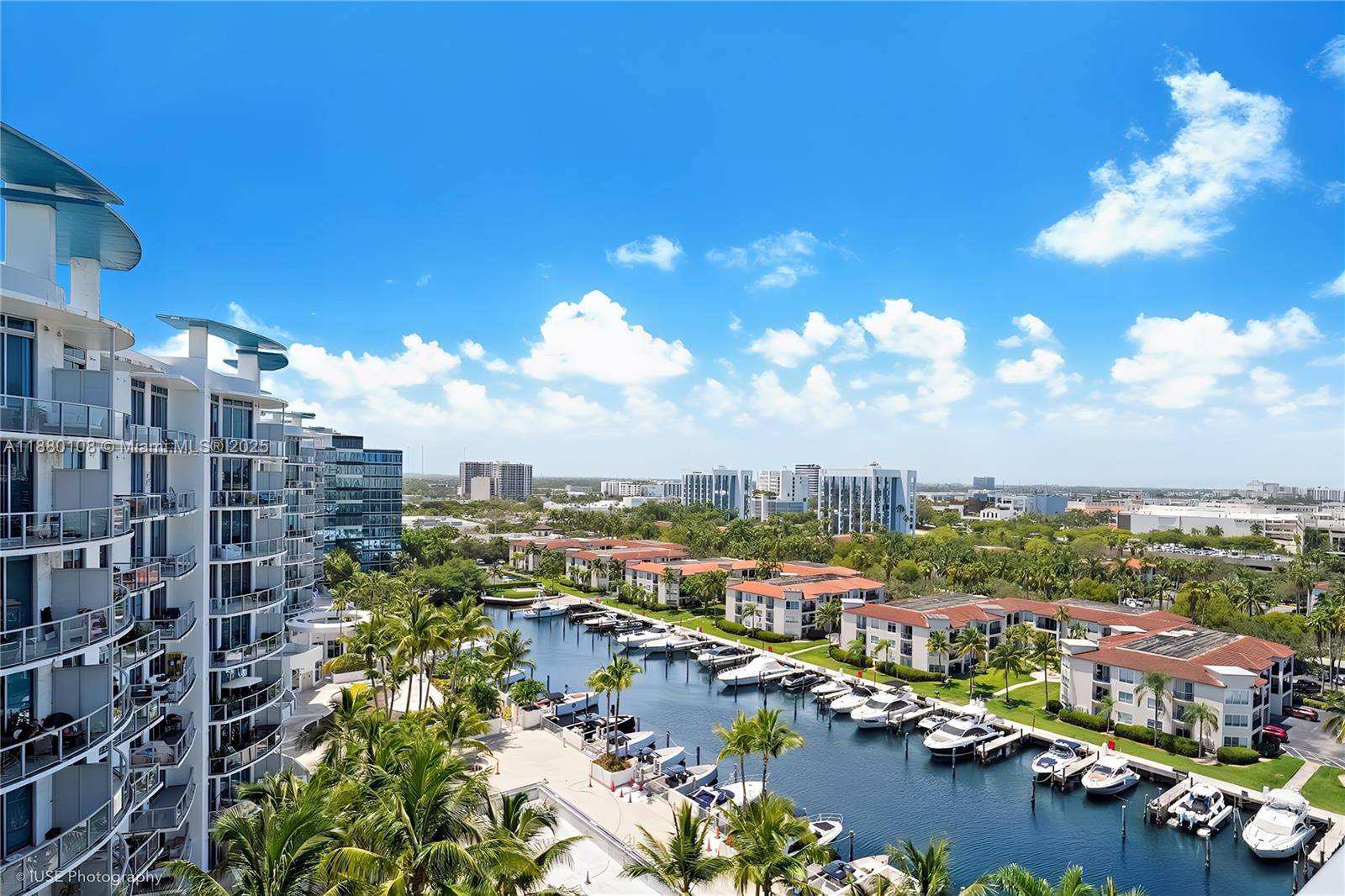 Stunning 2 bedrooms DEN, 3 bathrooms, 2 Story Penthouse in The Atrium, Aventura.