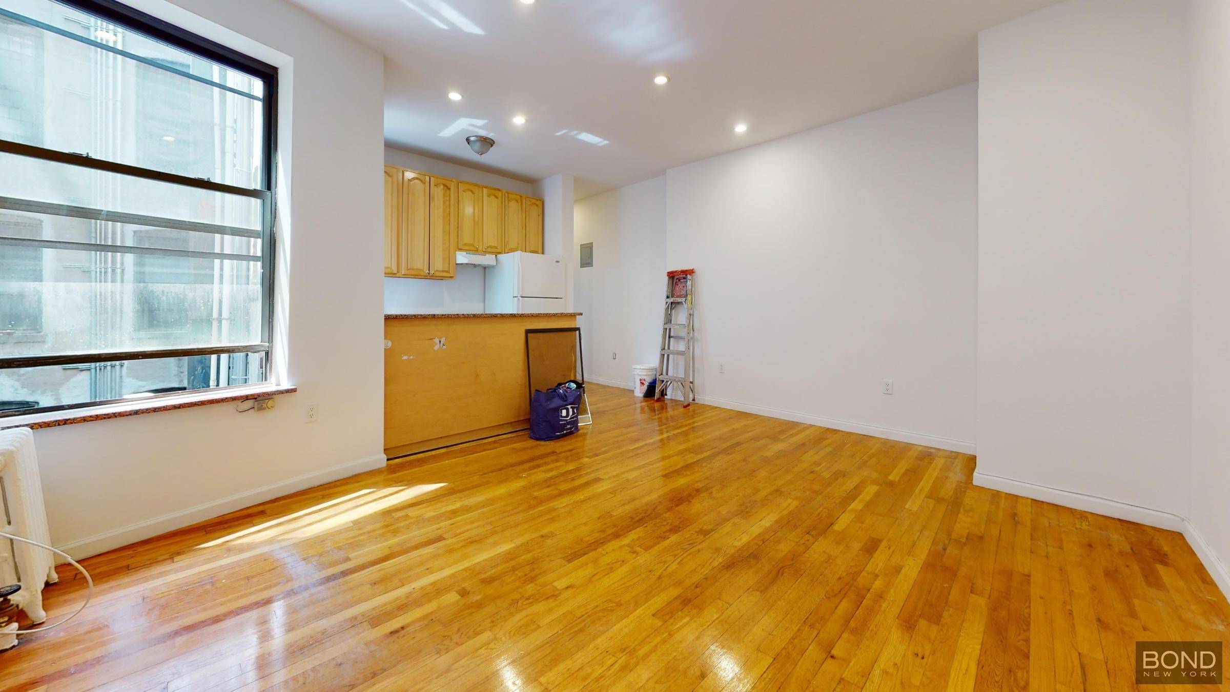 Spacious 2 bedroom apartment in prime East Village.