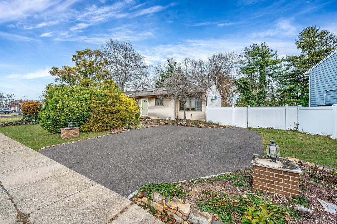 Come see this lovely home in Plainview !