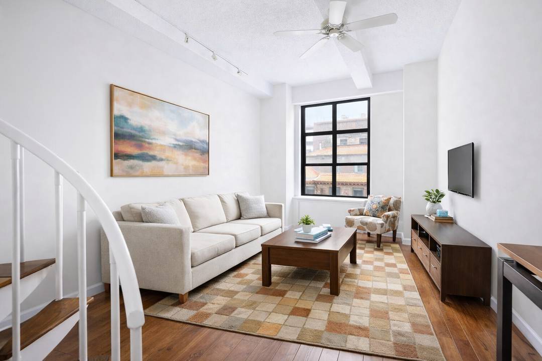 Located in Murray Hill Plaza, this recently updated spacious studio apartment is infused with light and features an adaptable open floor plan ideal for relaxing, working, or entertaining.