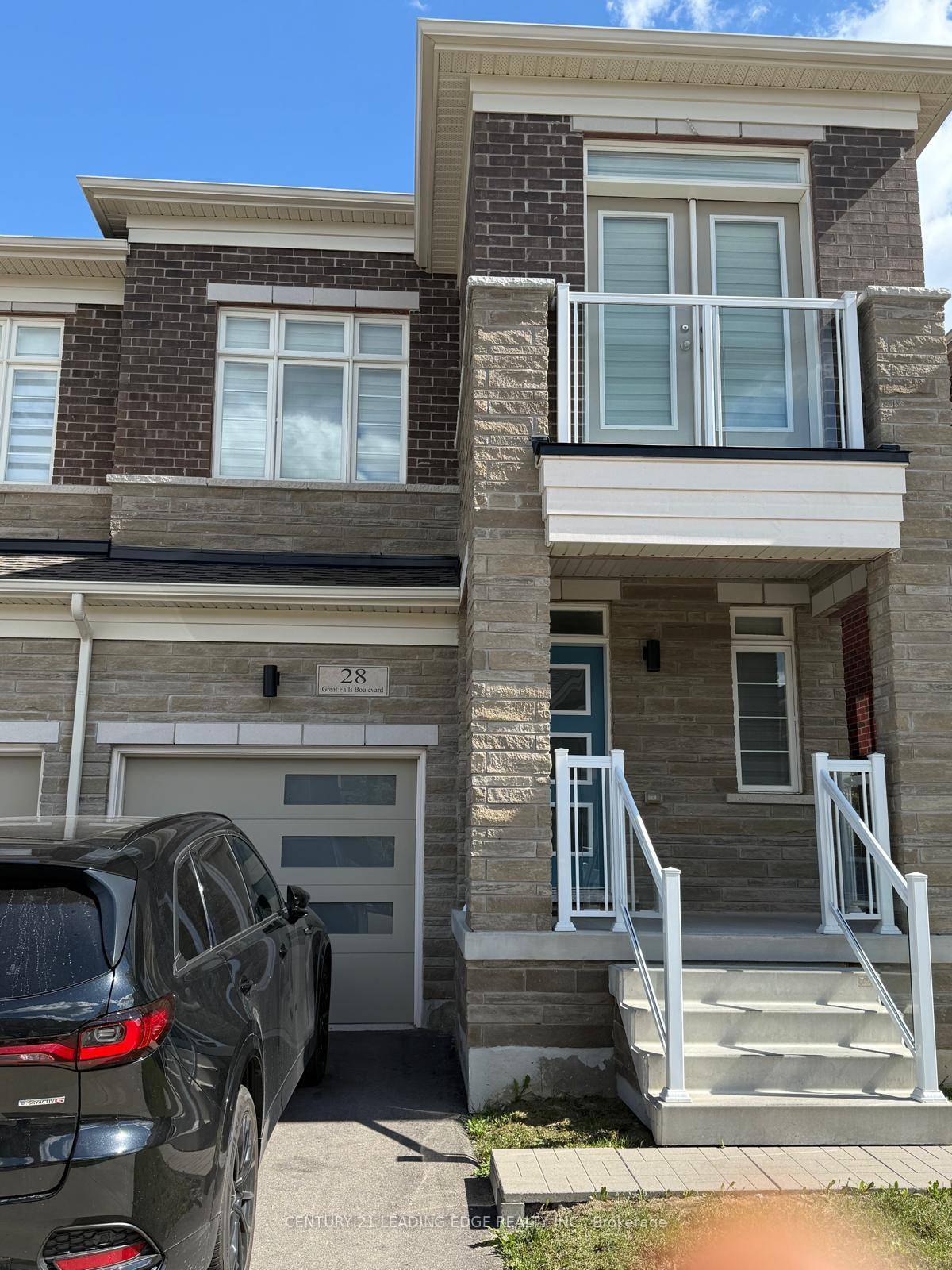 Welcome to this stunning 3 bedroom, 3 bathroom freehold townhouse in the heart of Waterdown.