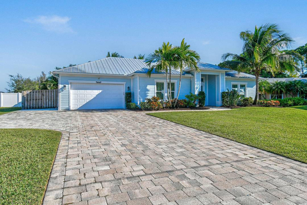 FIRST TIME OFFERED. Truly exceptional rental opportunity awaits !