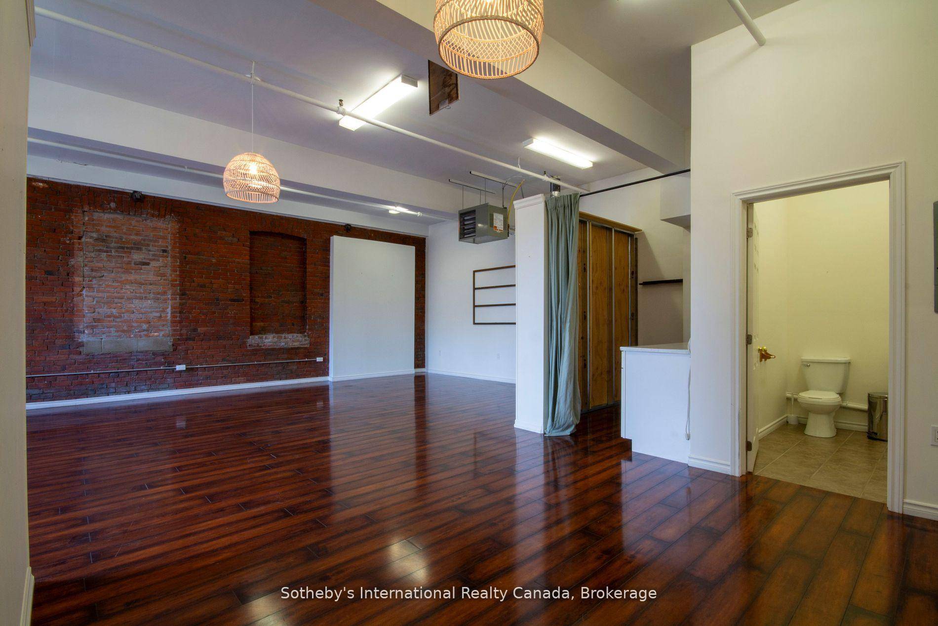 Welcome to the home of your next business !